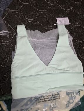 lululemon Align™ V-Neck Bra A/B